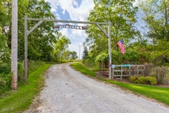Bluff Country Retreat entrance